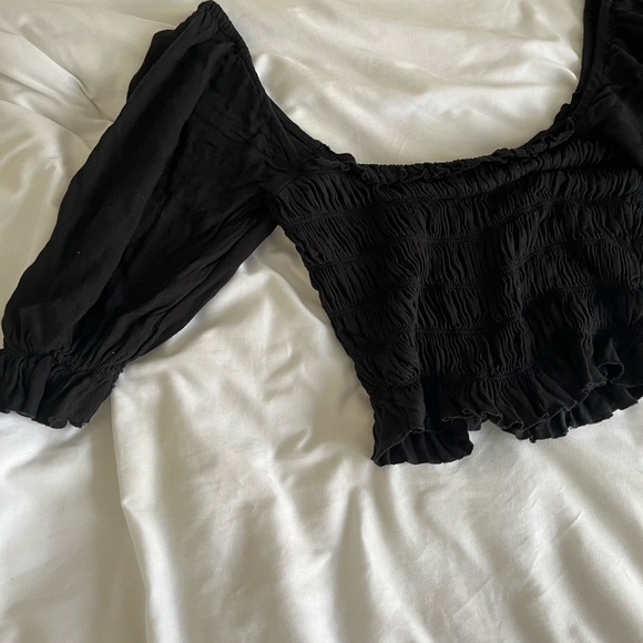 Black urban outfitter top with bell sleeves - Picture 2 of 5